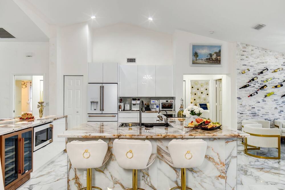 Photo of Kitchen in Greenview Shores