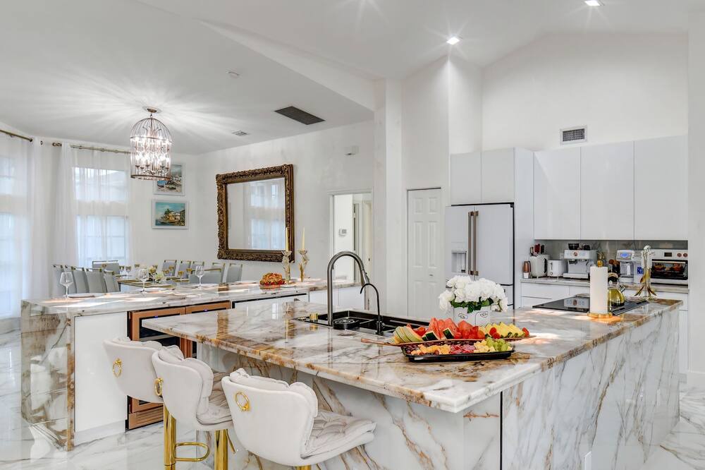 Photo of Kitchen in Greenview Shores