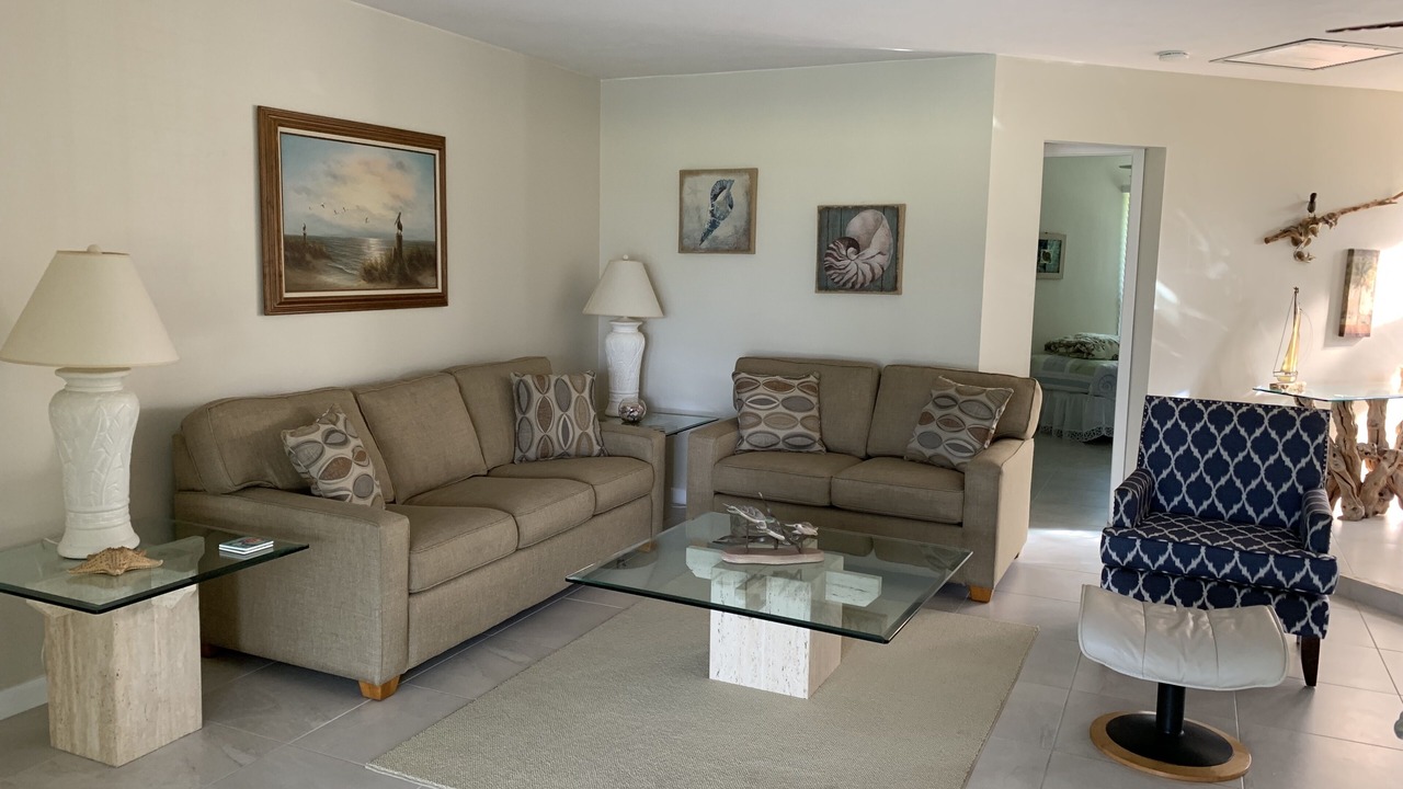 Photo of Livingroom in Lely Golf Estates