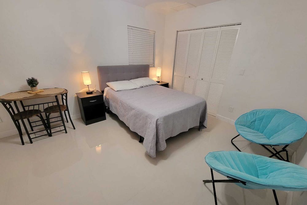 Photo of Bedroom in Golden Gate