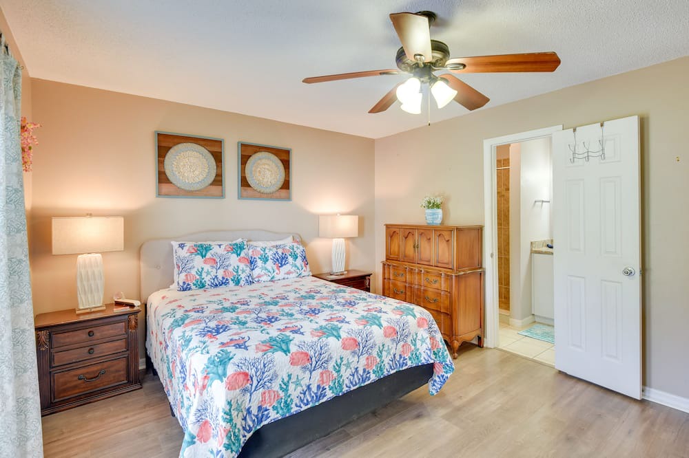 Photo of Bathroom in Florida Shores