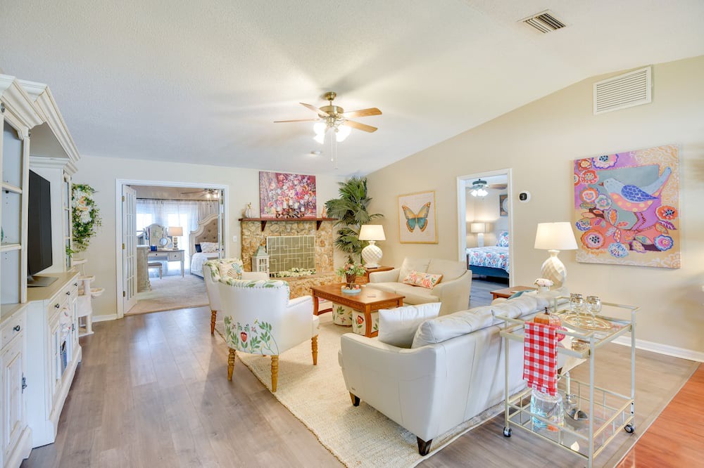 Photo of Bedroom in Florida Shores