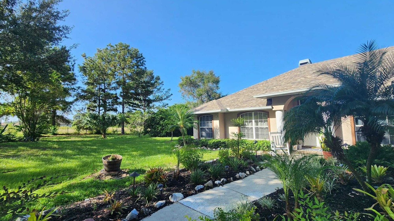 Photo of Outdoor in Groveland