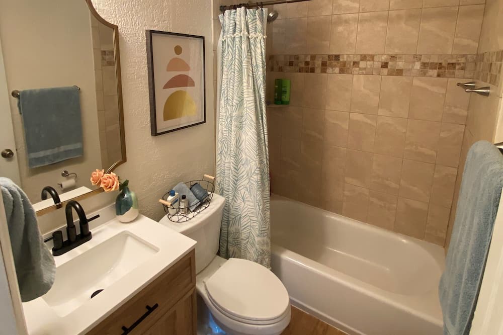 Photo of Bathroom in Holland By The Sea