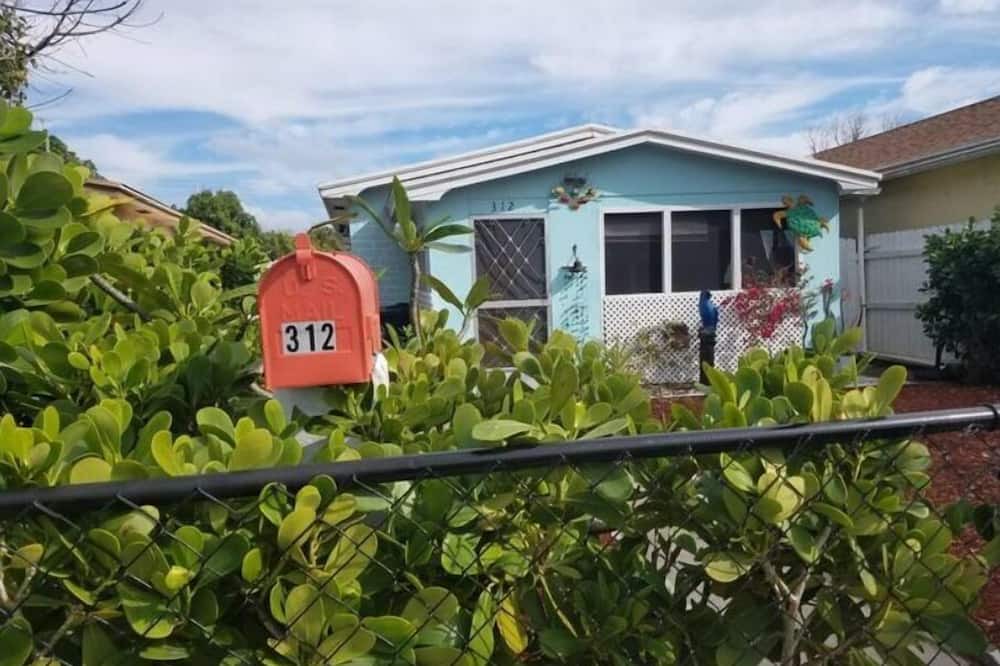 Photo of Outdoor in Lake Worth