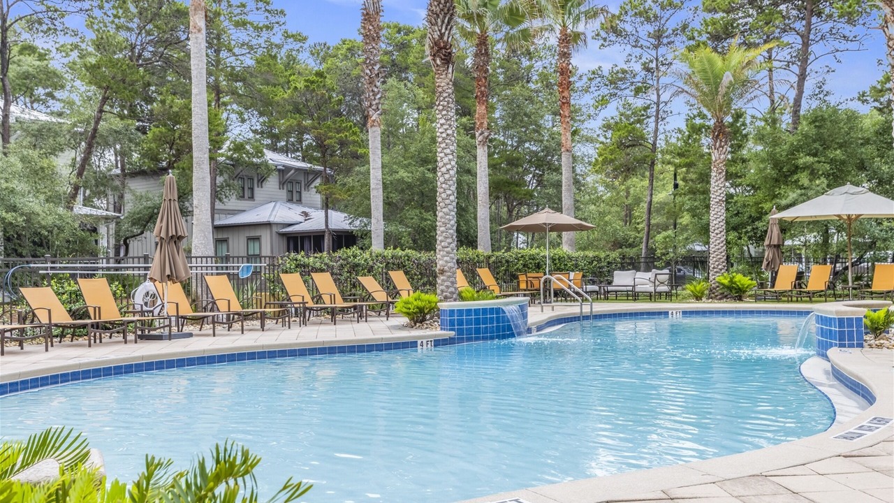 Photo of Outdoor in White's Gulfview