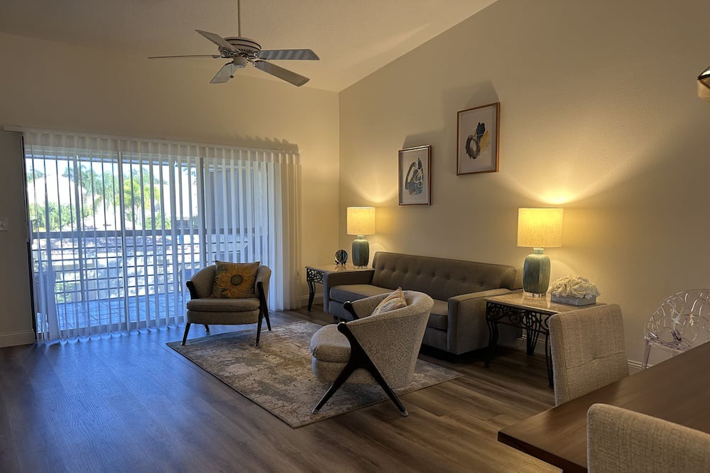 Photo of Livingroom in Laurel