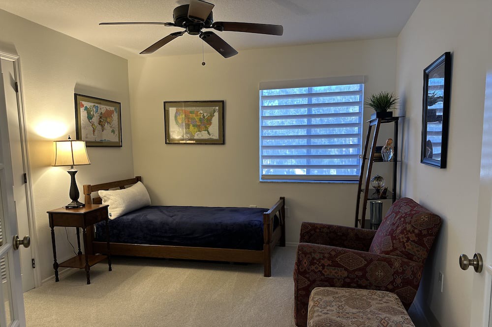 Photo of Bedroom in Laurel