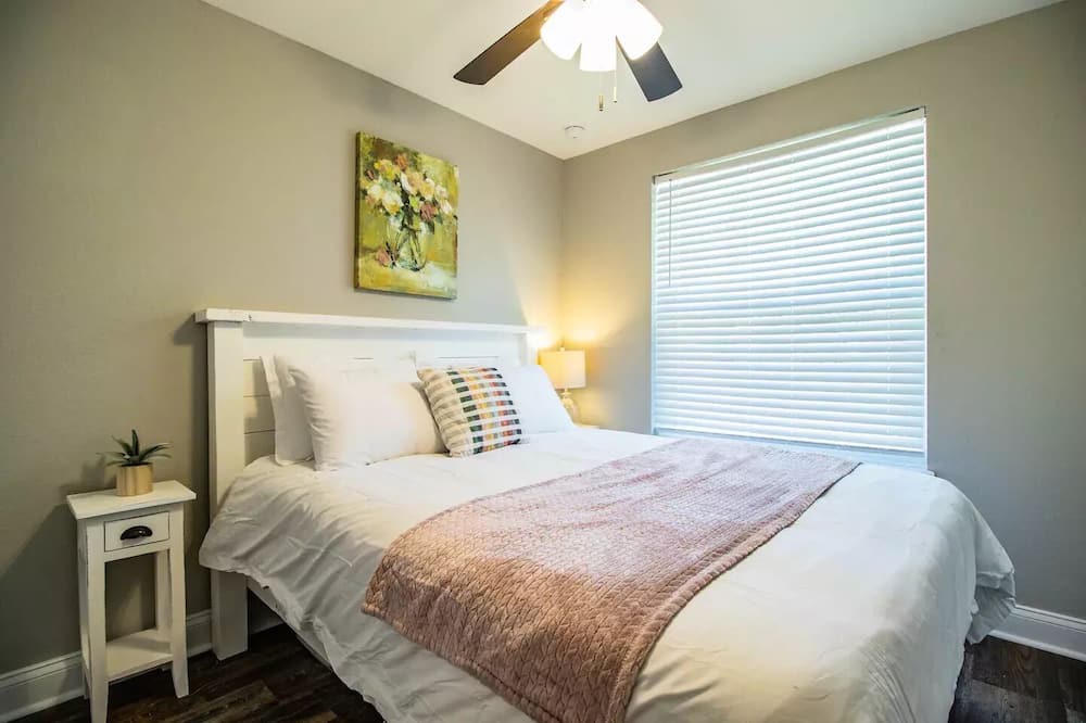 Photo of Bedroom in Bartow