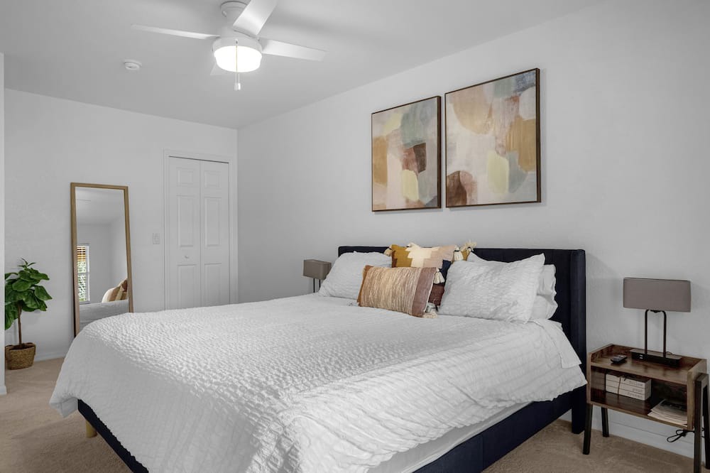 Photo of Bedroom in Regal Palms