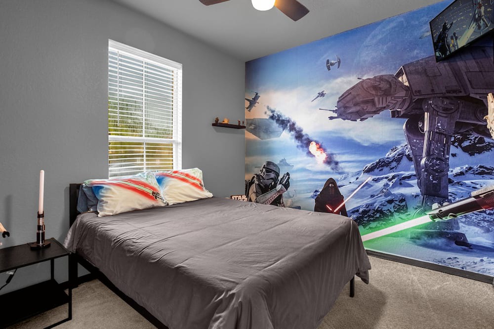 Photo of Bedroom in Regal Palms