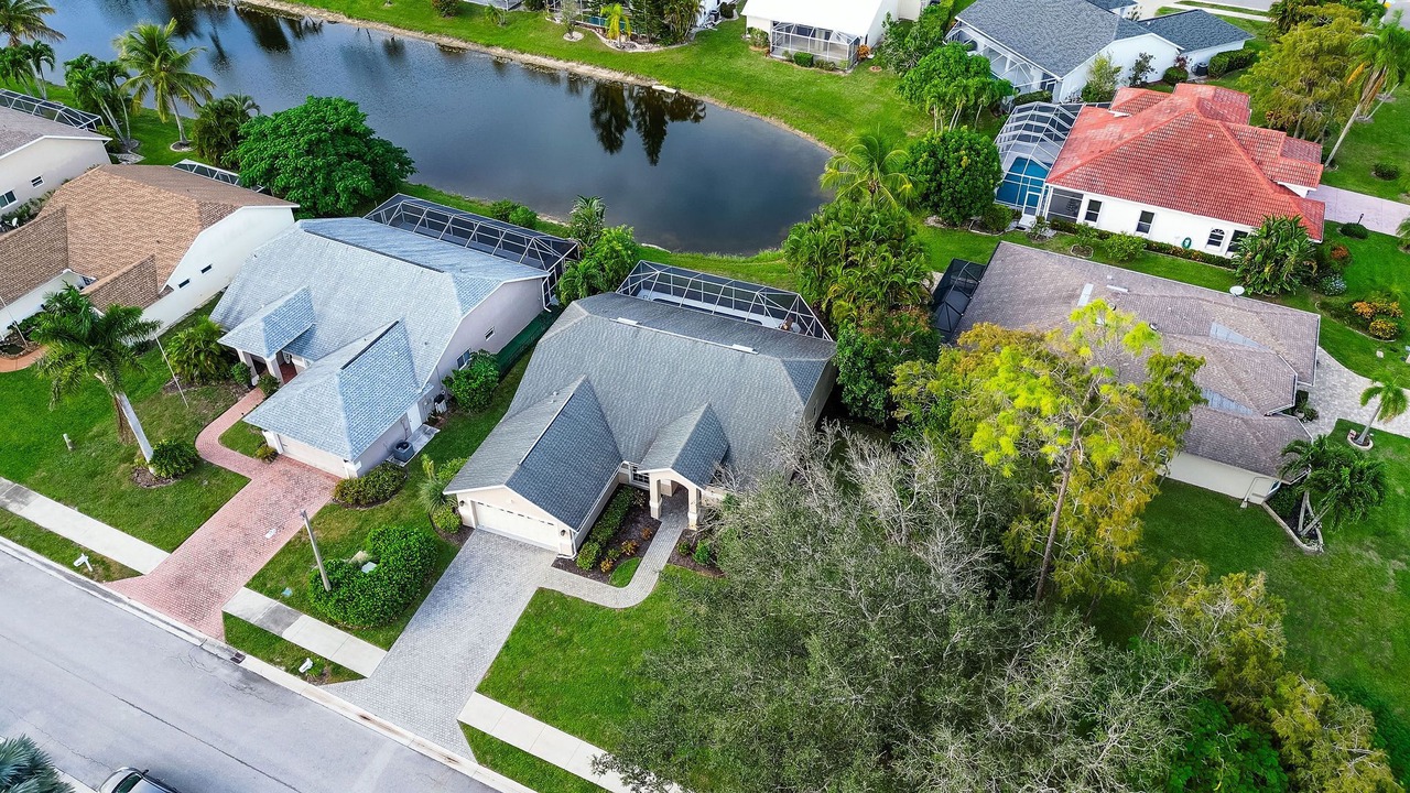 Photo of Outdoor in Crown Pointe