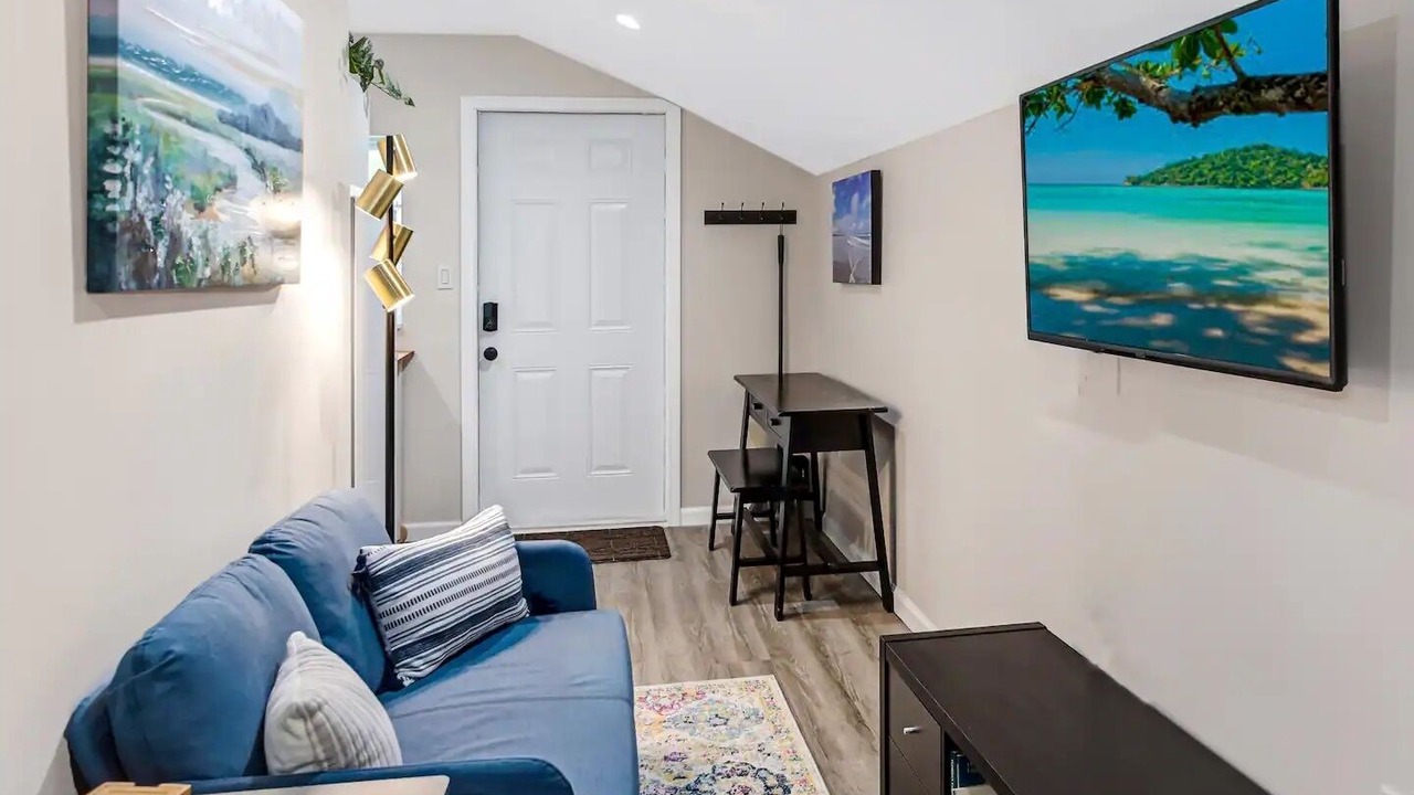 Photo of Livingroom in Murray Hill