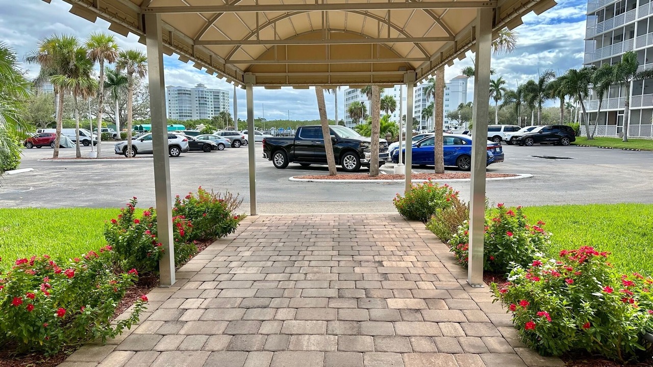 Photo of Outdoor in Vanderbilt Beach