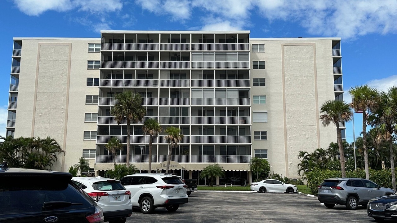 Photo of Outdoor in Vanderbilt Beach