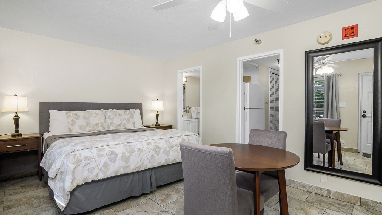 Photo of Bedroom in Palm River Estates