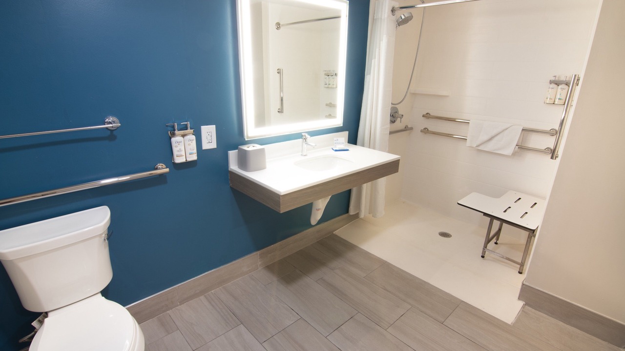 Photo of Bathroom in Davie