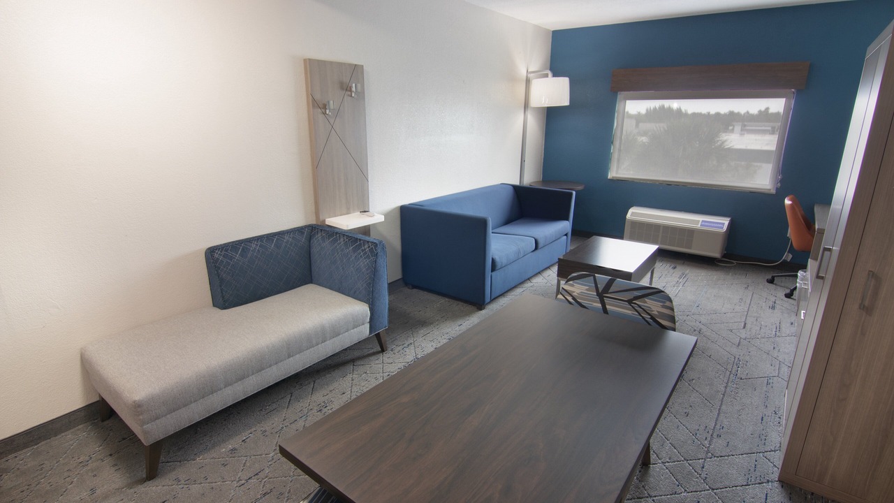 Photo of Bedroom in Davie