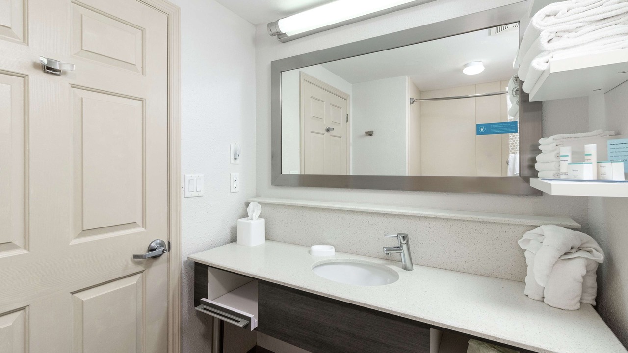 Photo of Bedroom in Daytona Beach Shores