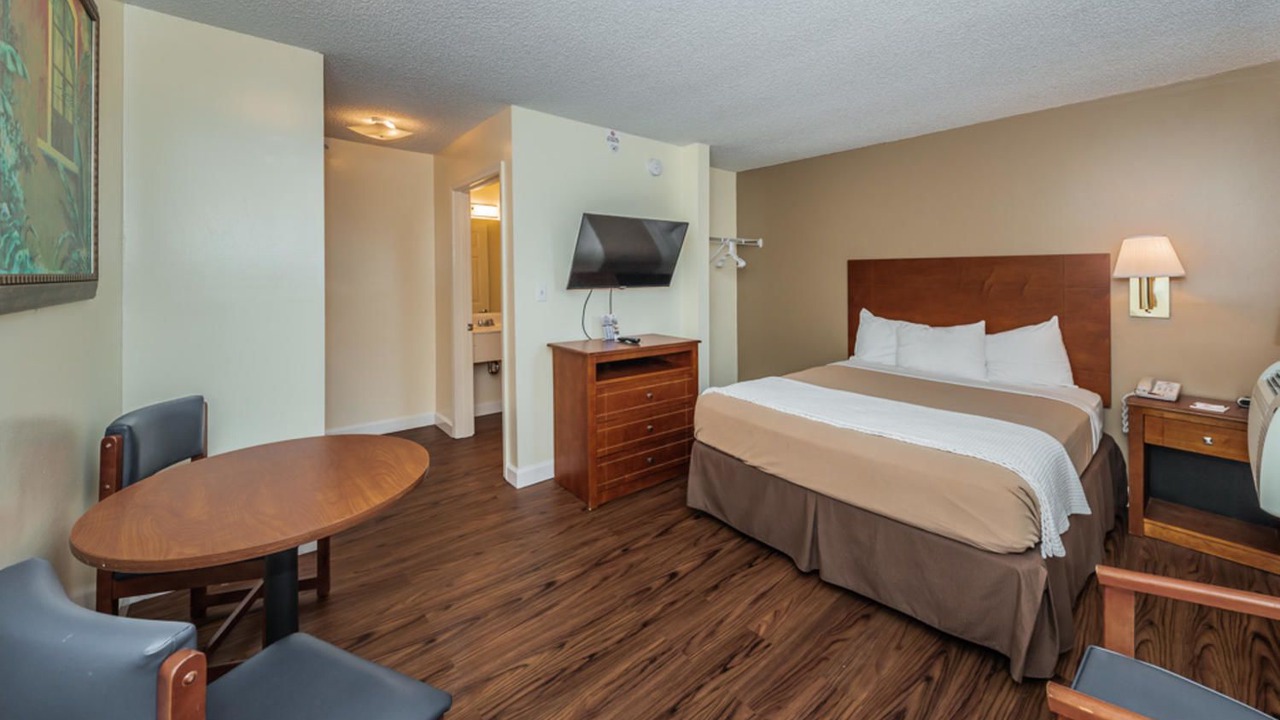 Photo of Bedroom in Largo