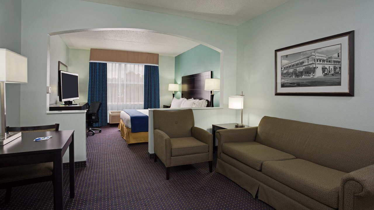 Photo of Bedroom in Plant City