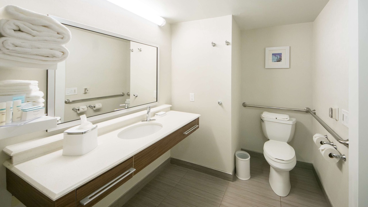 Photo of Bathroom in Lakeland