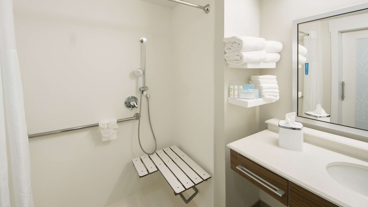 Photo of Bathroom in Lakeland