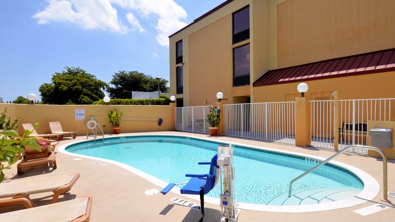 Photo of Outdoor in Lantana