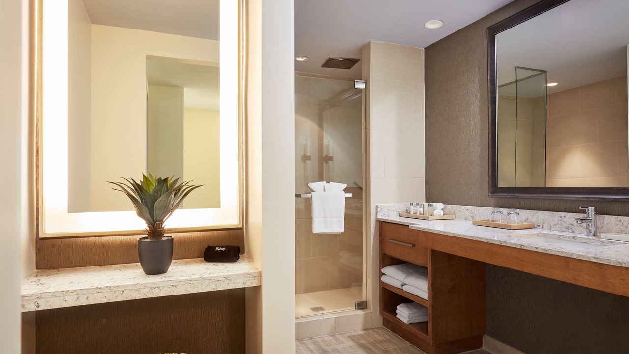 Photo of Bathroom in Park Shore