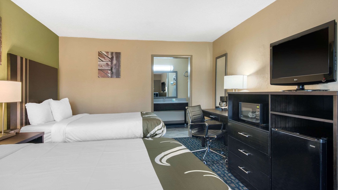 Photo of Bedroom in Brooksville