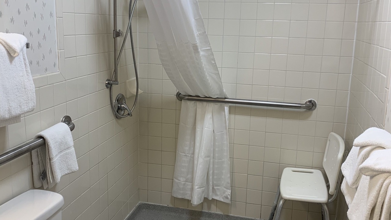 Photo of Bathroom in Brooksville