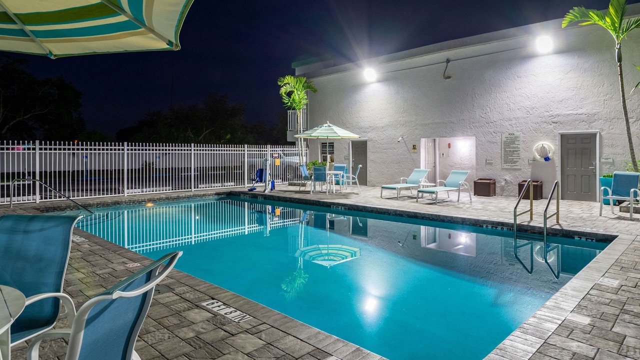 Photo of Outdoor in Bayshore Gardens