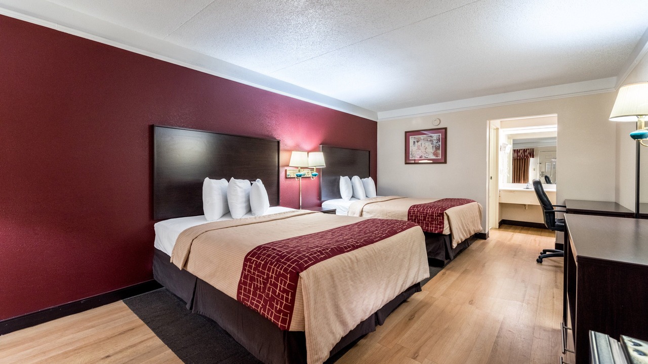 Photo of Bedroom in Clinton