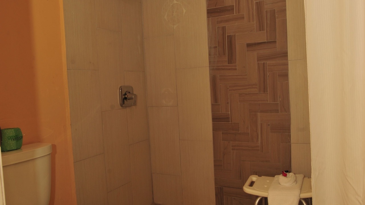 Photo of Bathroom in San Carlos Park