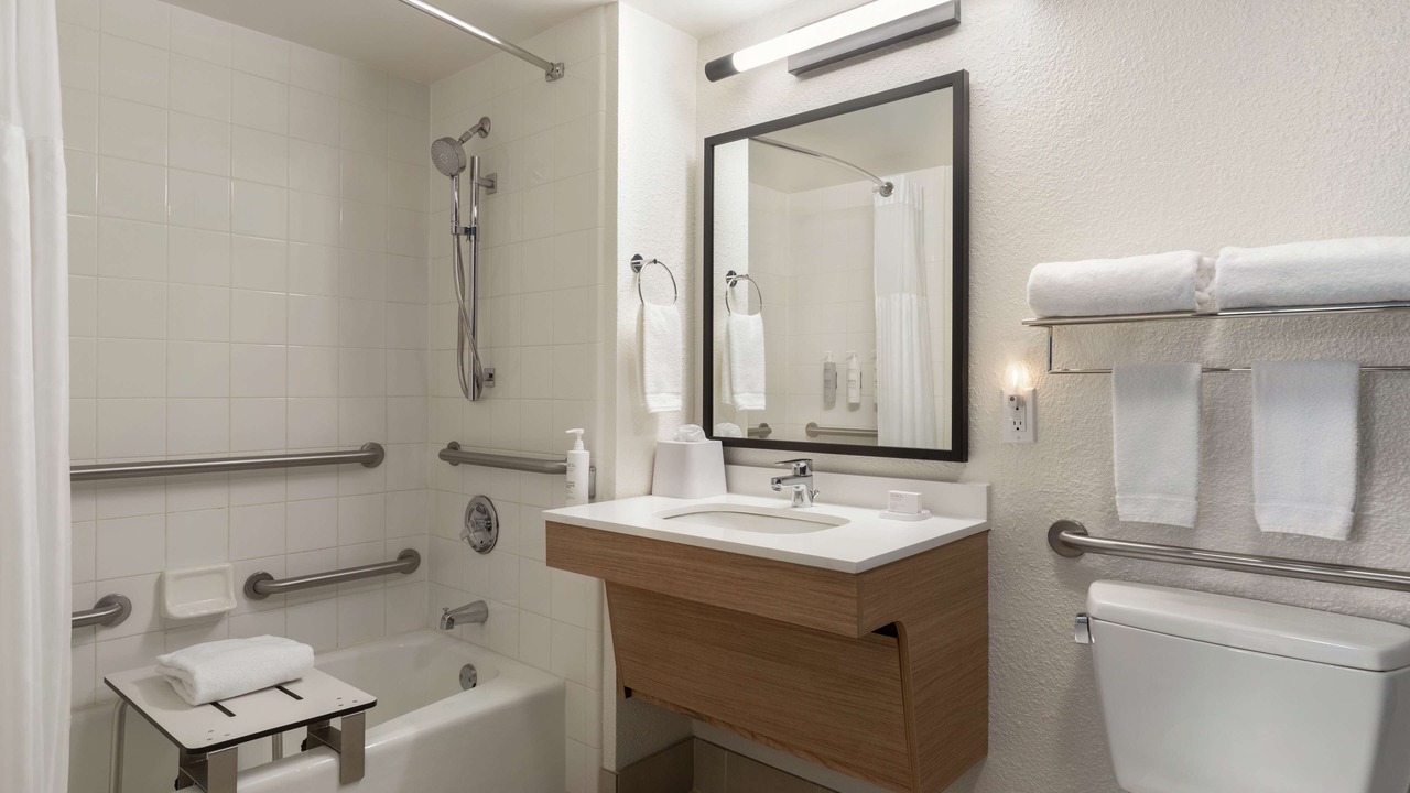 Photo of Bathroom in Gulf Gate Estates