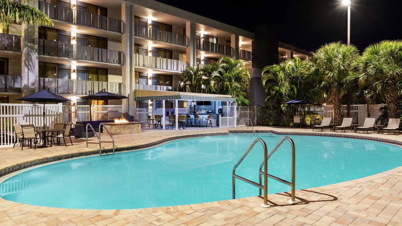 Photo of Outdoor in Gulf Gate Estates