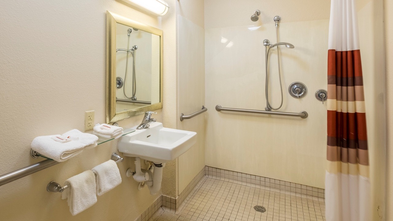 Photo of Bathroom in Doctors Inlet