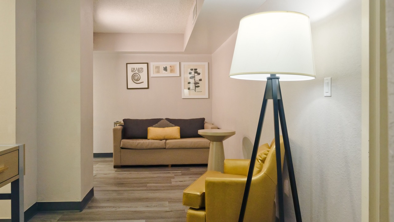 Photo of Bedroom in Ludlam