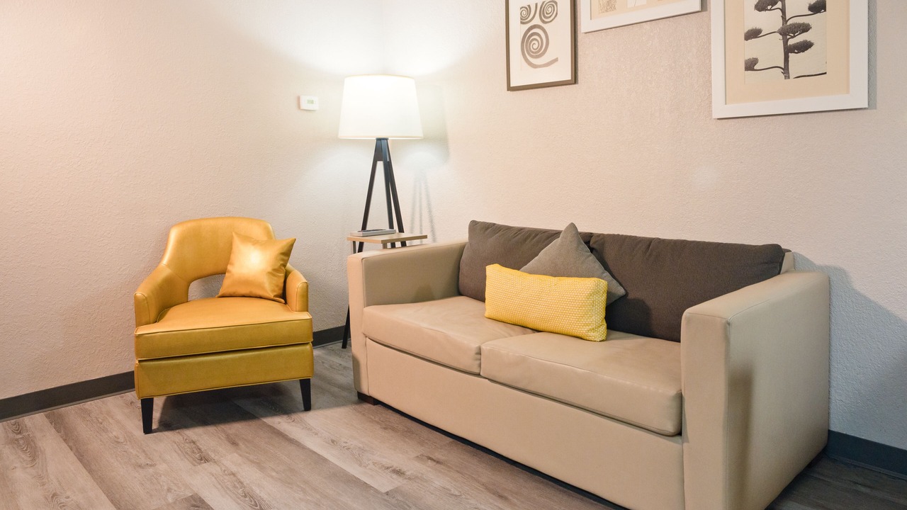 Photo of Bedroom in Ludlam