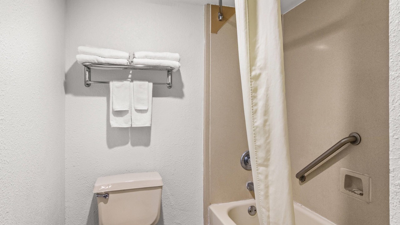 Photo of Bedroom in Orange Park