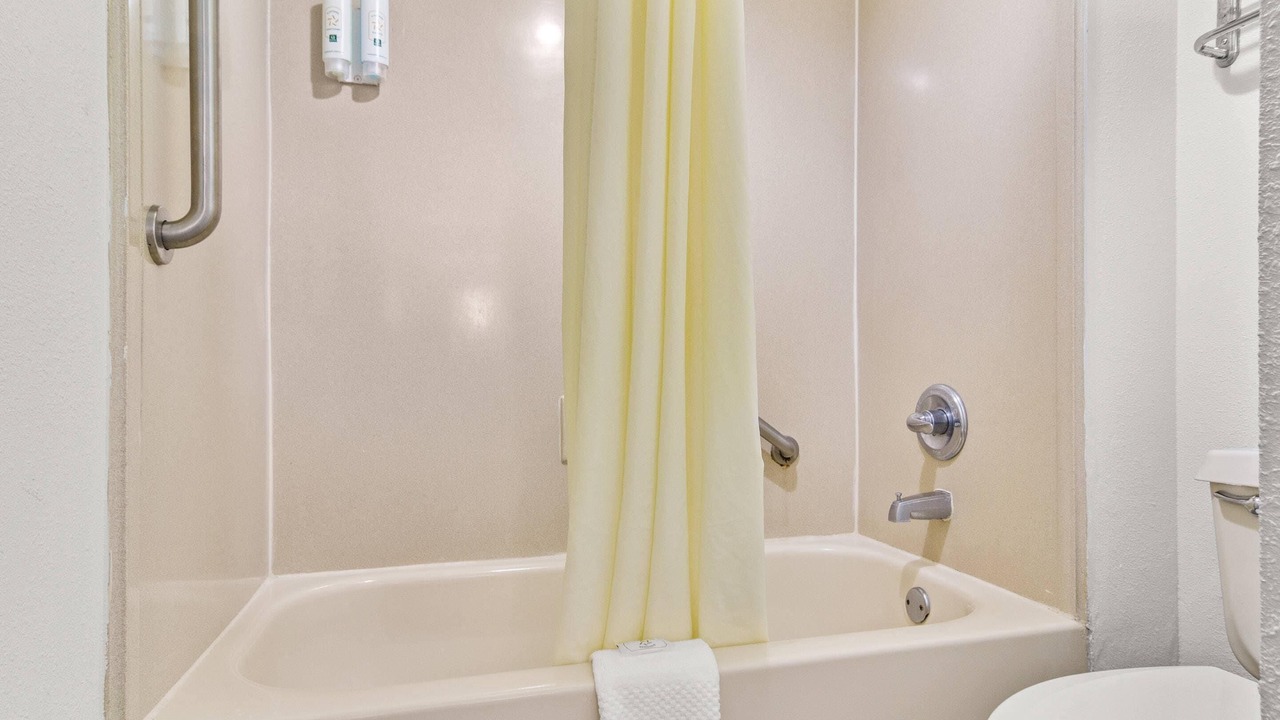 Photo of Bedroom in Orange Park