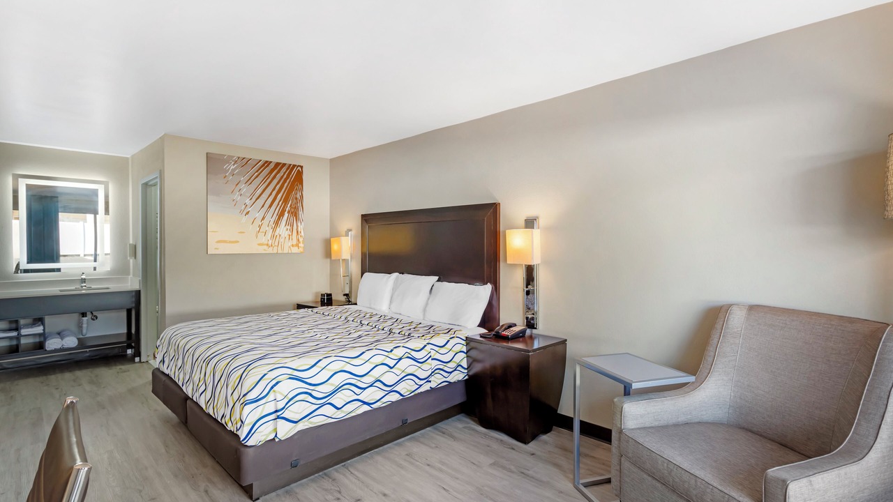 Photo of Bedroom in Orange Park