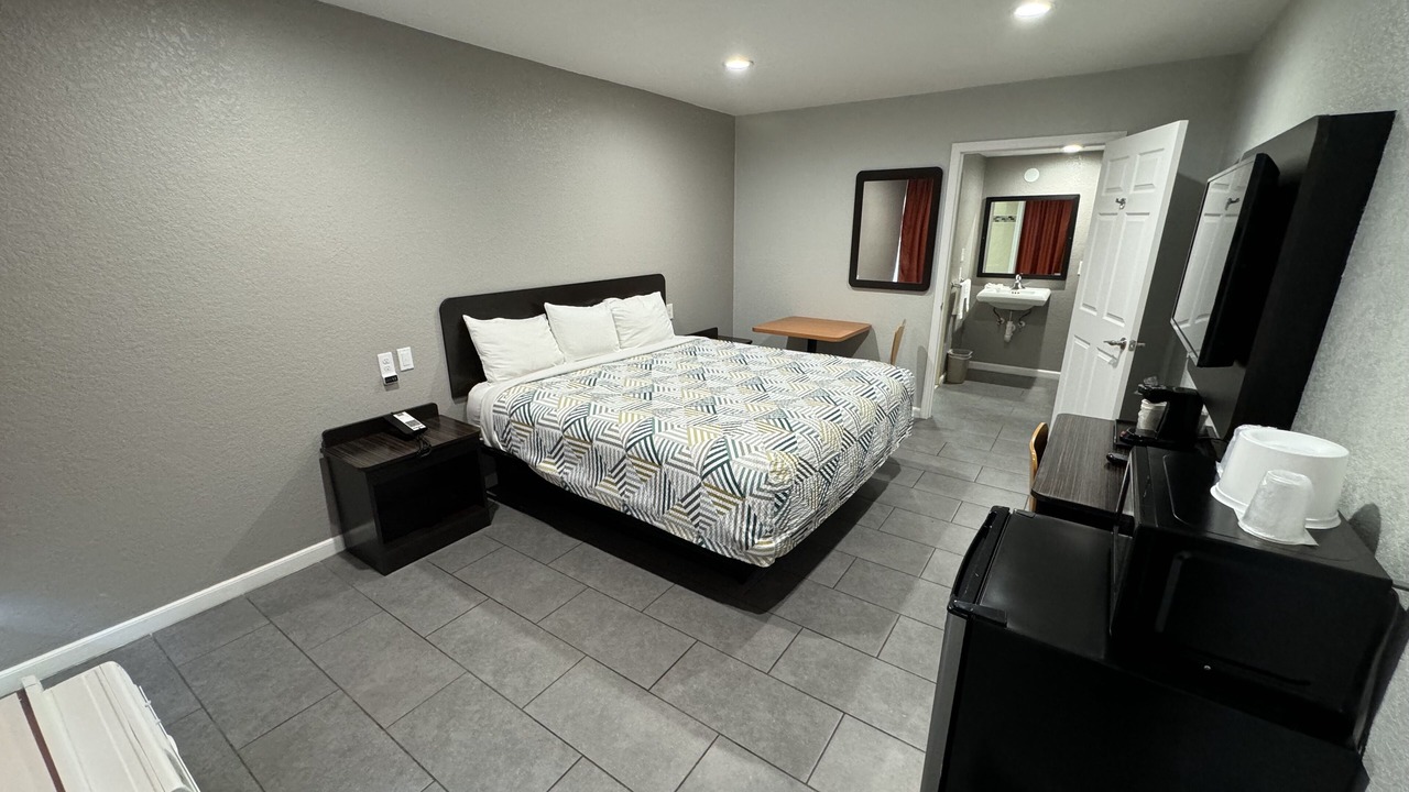 Photo of Bedroom in Englewood South