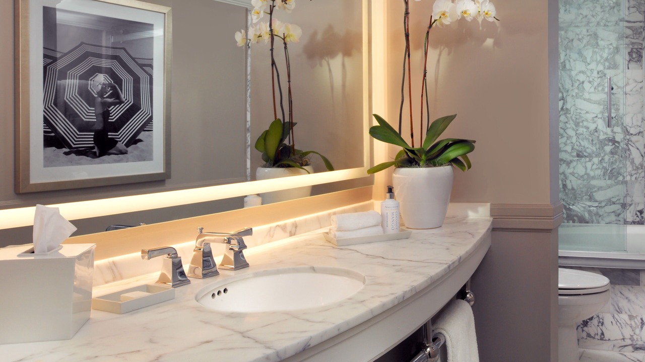 Photo of Bathroom in Vanderbilt Beach
