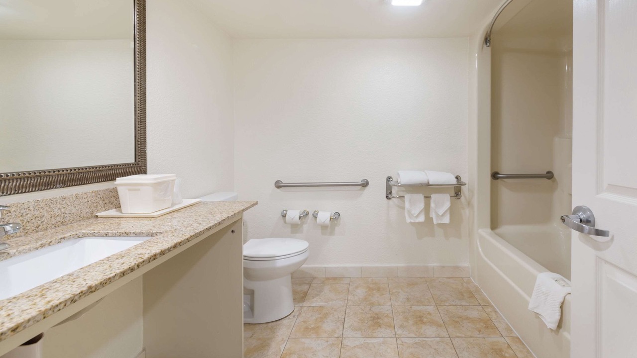 Photo of Bathroom in Florida City