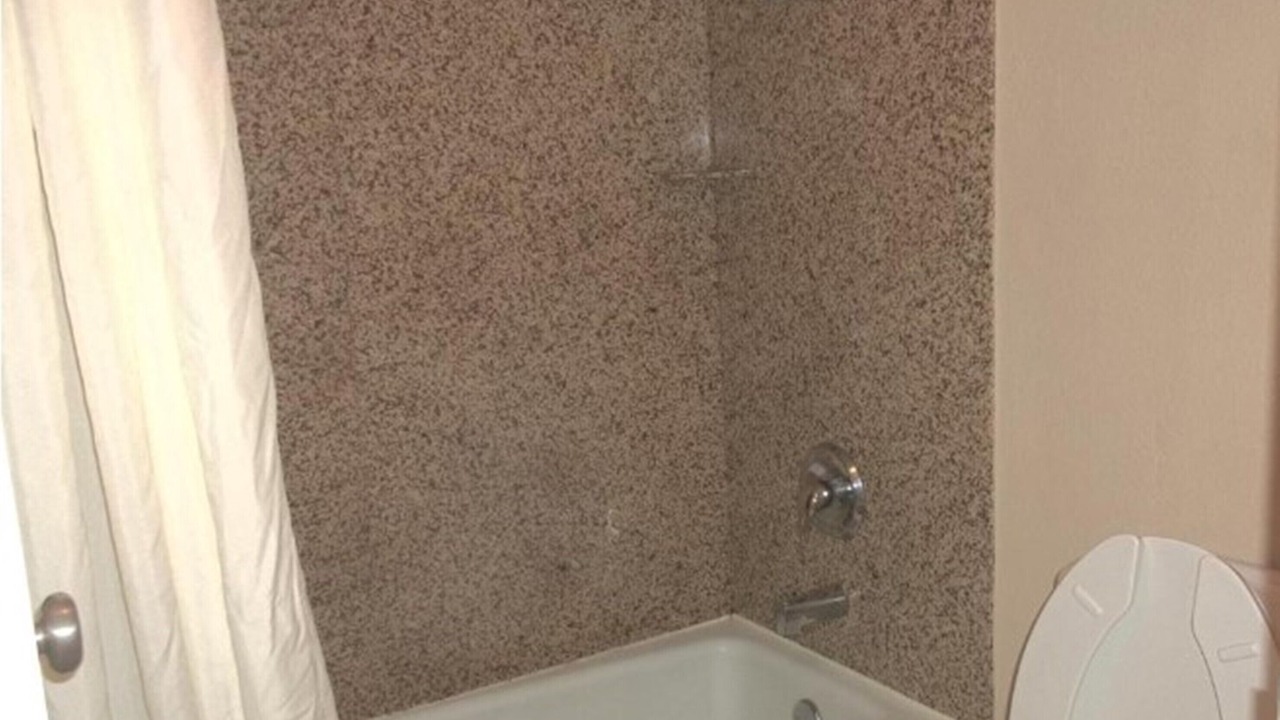 Photo of Bathroom in Riverside Park