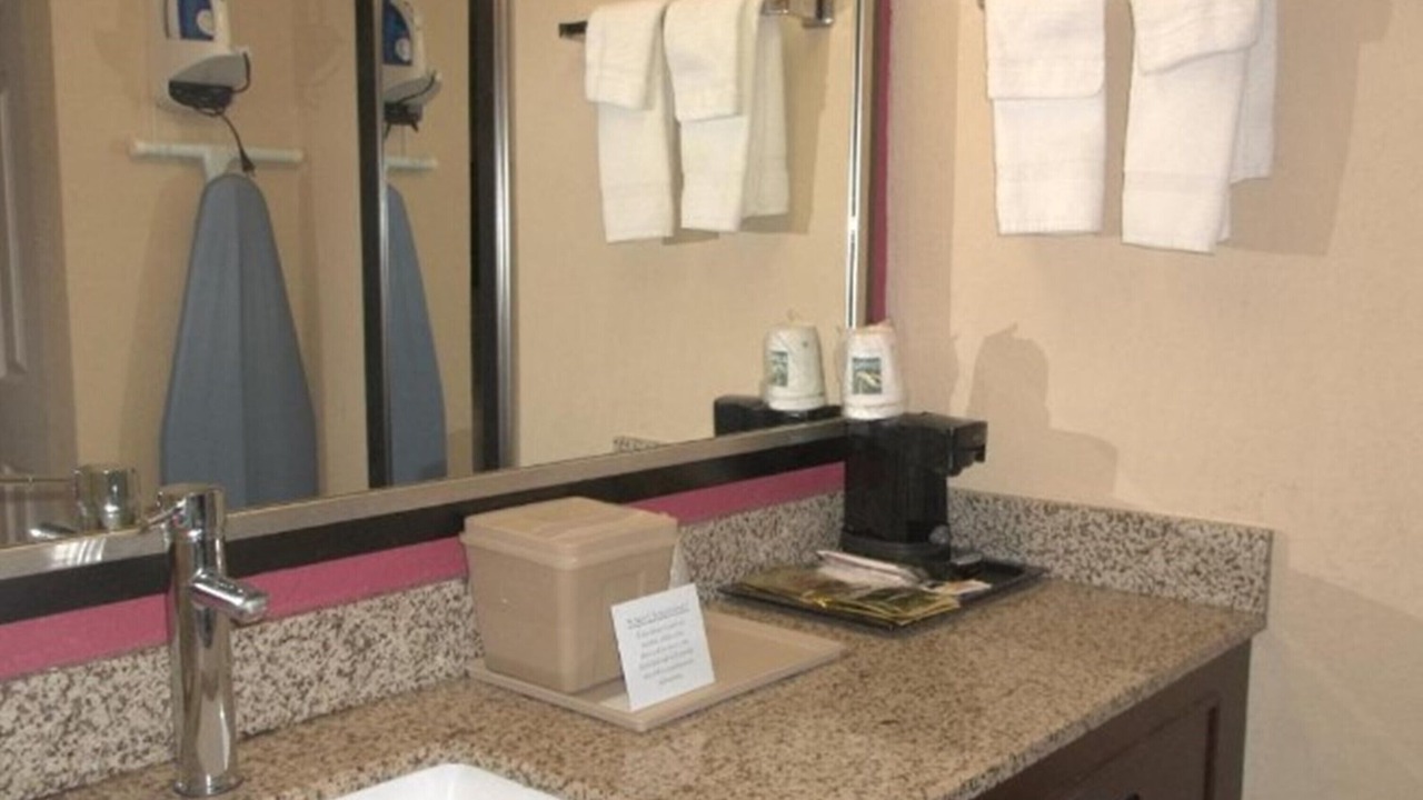 Photo of Bathroom in Riverside Park