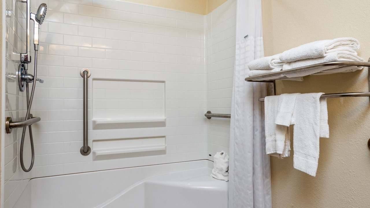 Photo of Bathroom in Marion Oaks