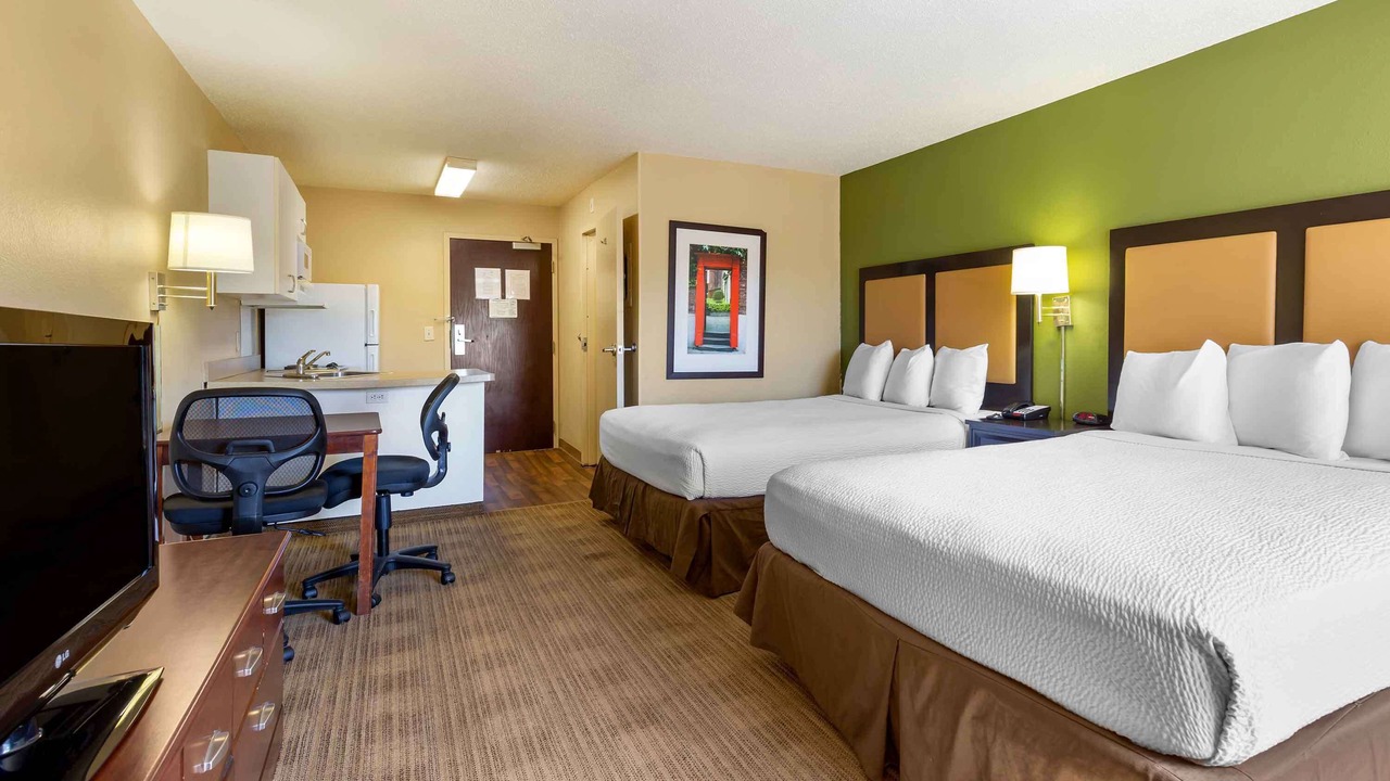 Photo of Bedroom in Carver City - Lincoln Gardens