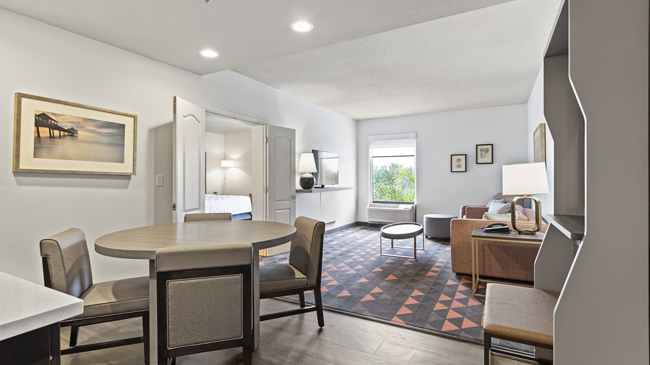 Photo of Bedroom in United Central